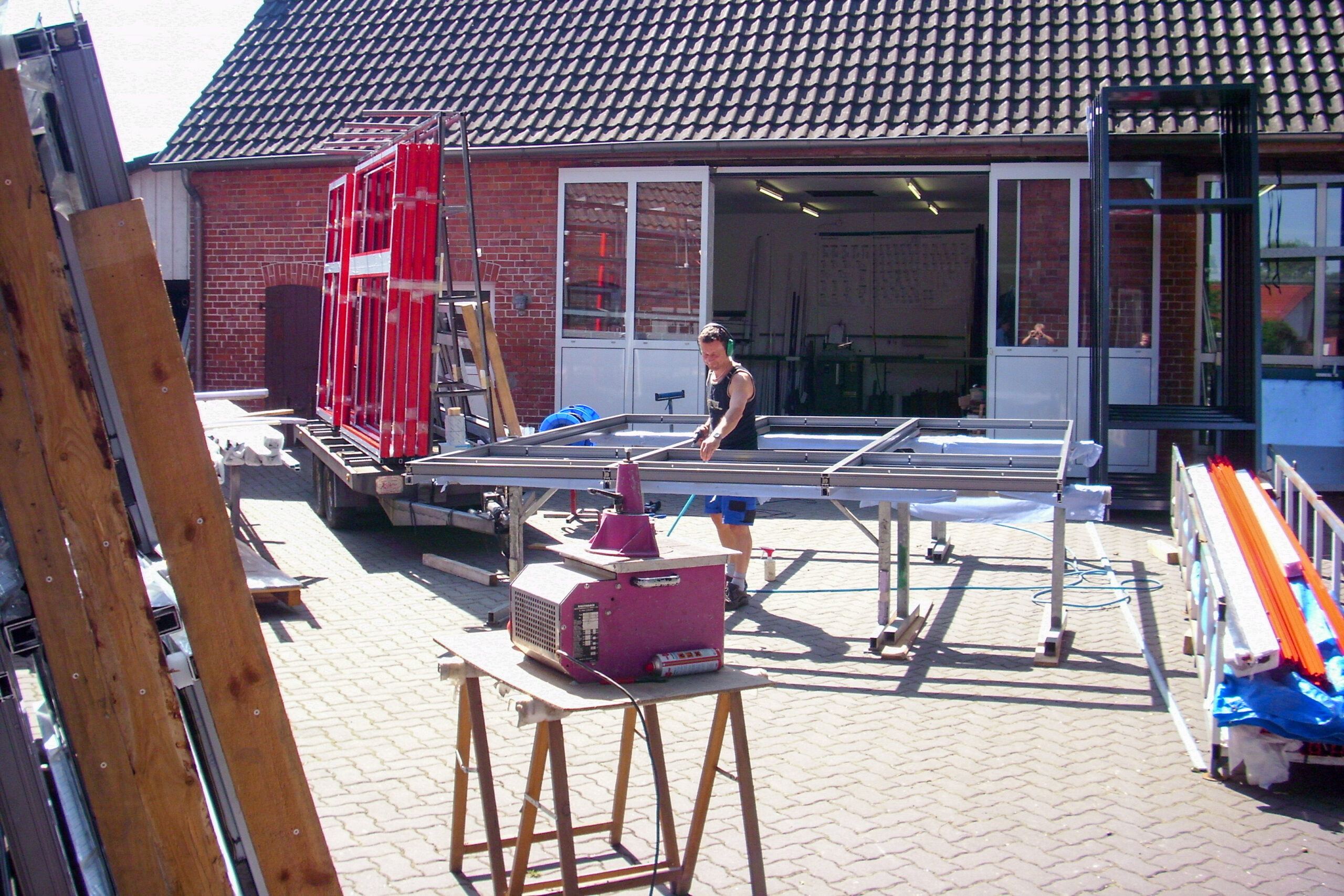 Alte Werkstatt in der Steeriede – Gründungsstandort Kunkel & Heinrich Metallbau, Marklohe